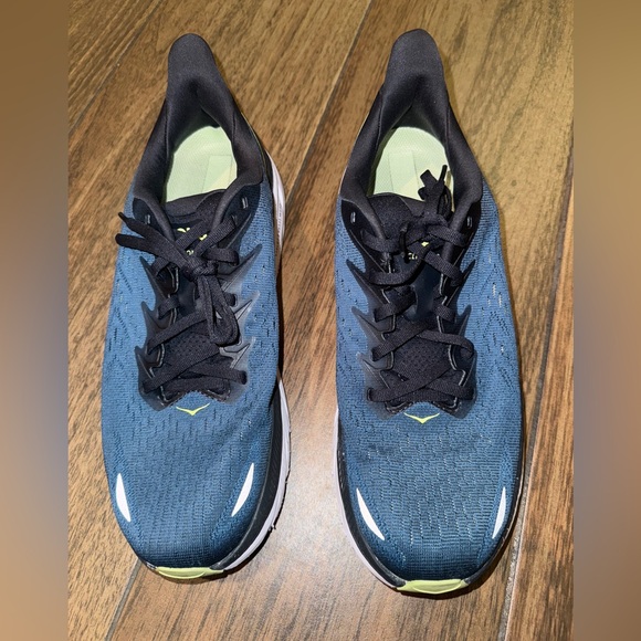 Hoka One One Clifton 8 Running Shoes - Picture 4 of 9